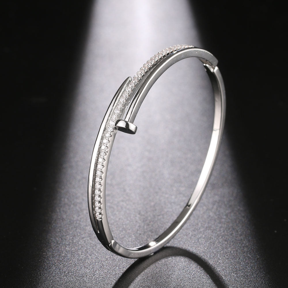 Personality Exquisite Nail Shaped Bracelet