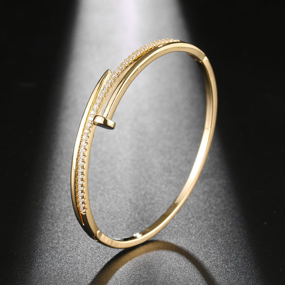 Personality Exquisite Nail Shaped Bracelet